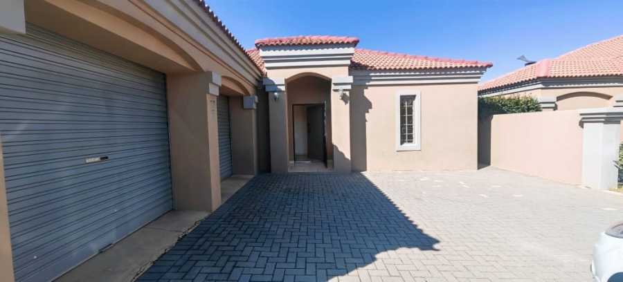 3 Bedroom Property for Sale in Kannoniers Park North West